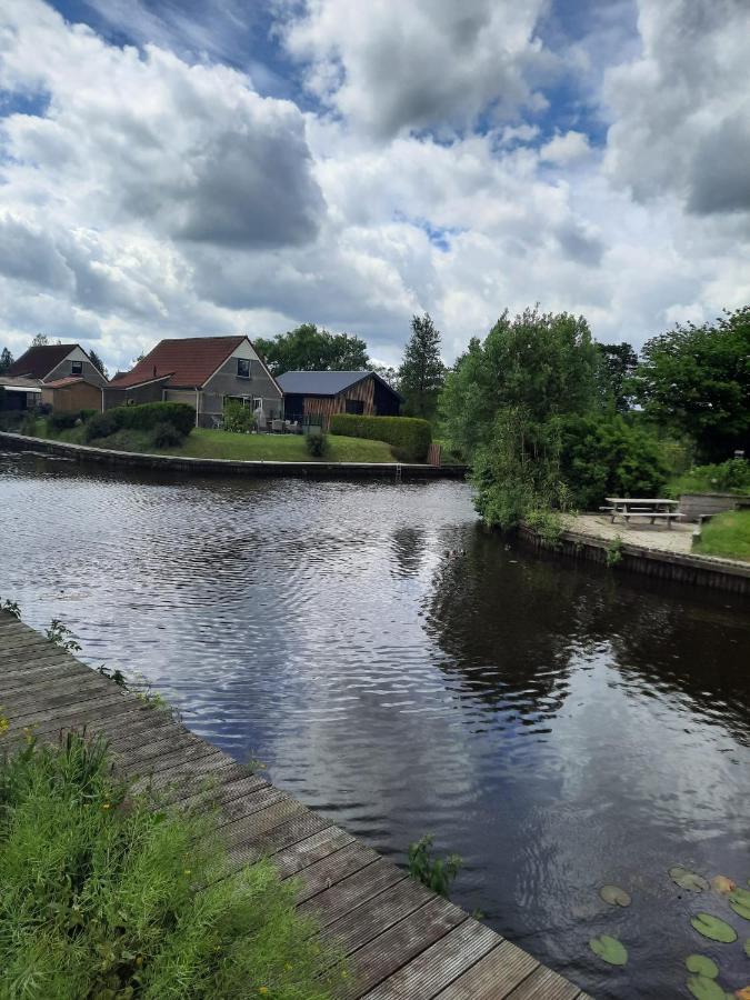 Waterhuis Friesland Oudwoude Esterno foto