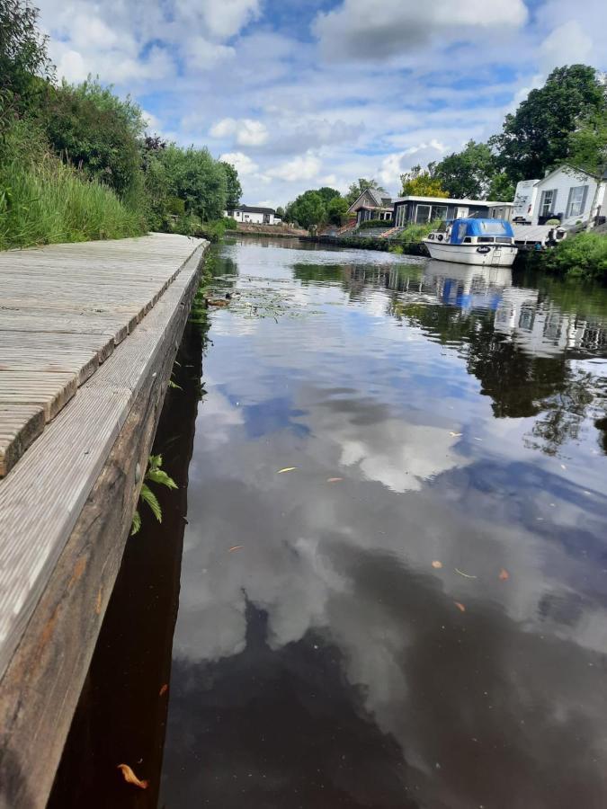 Waterhuis Friesland Oudwoude Esterno foto