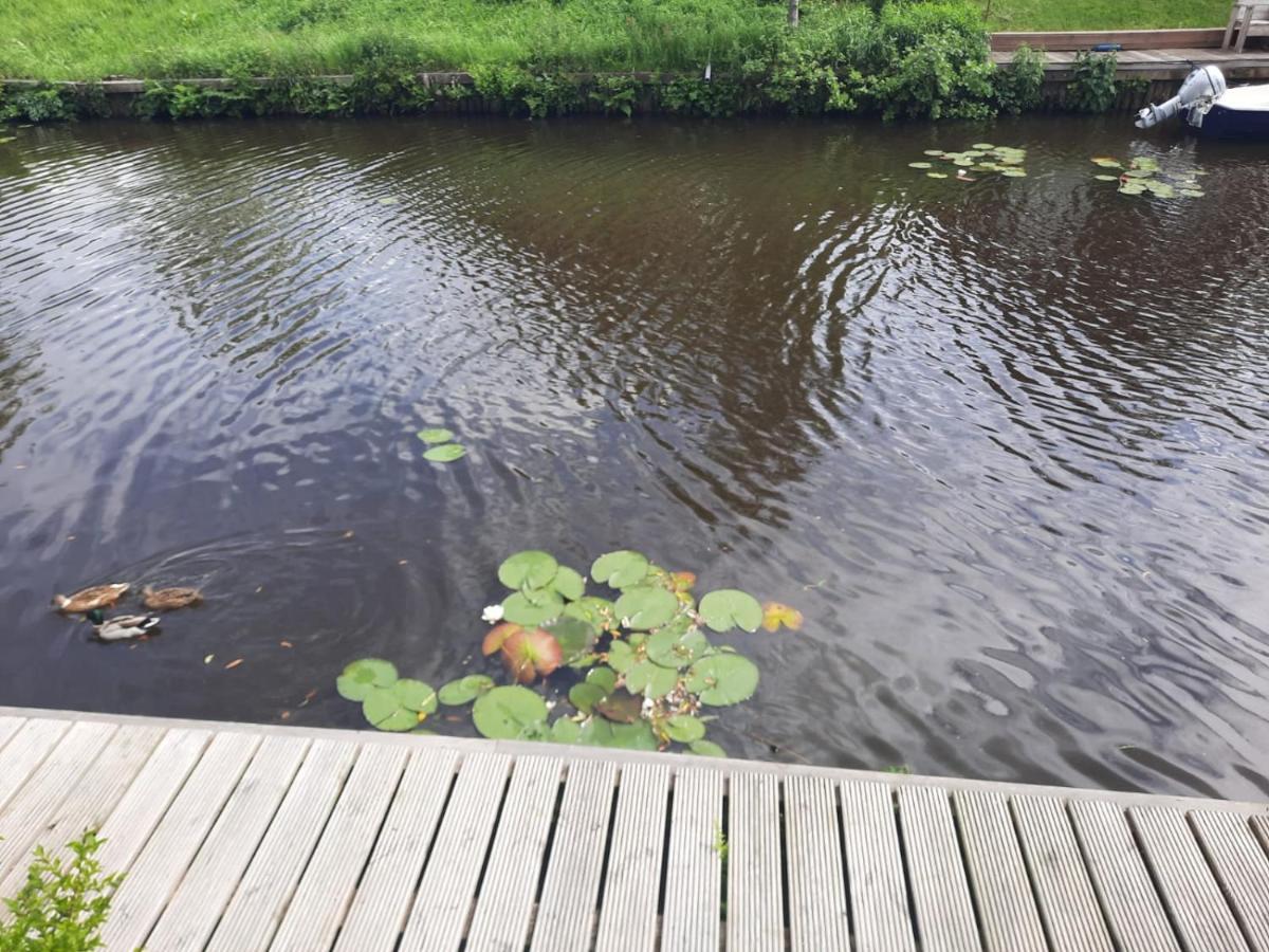 Waterhuis Friesland Oudwoude Esterno foto