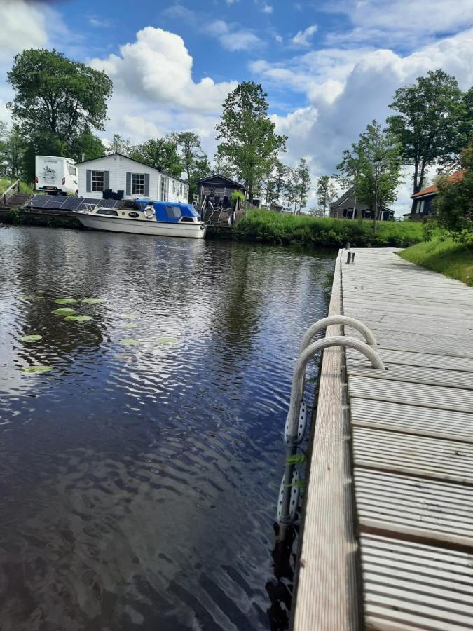 Waterhuis Friesland Oudwoude Esterno foto